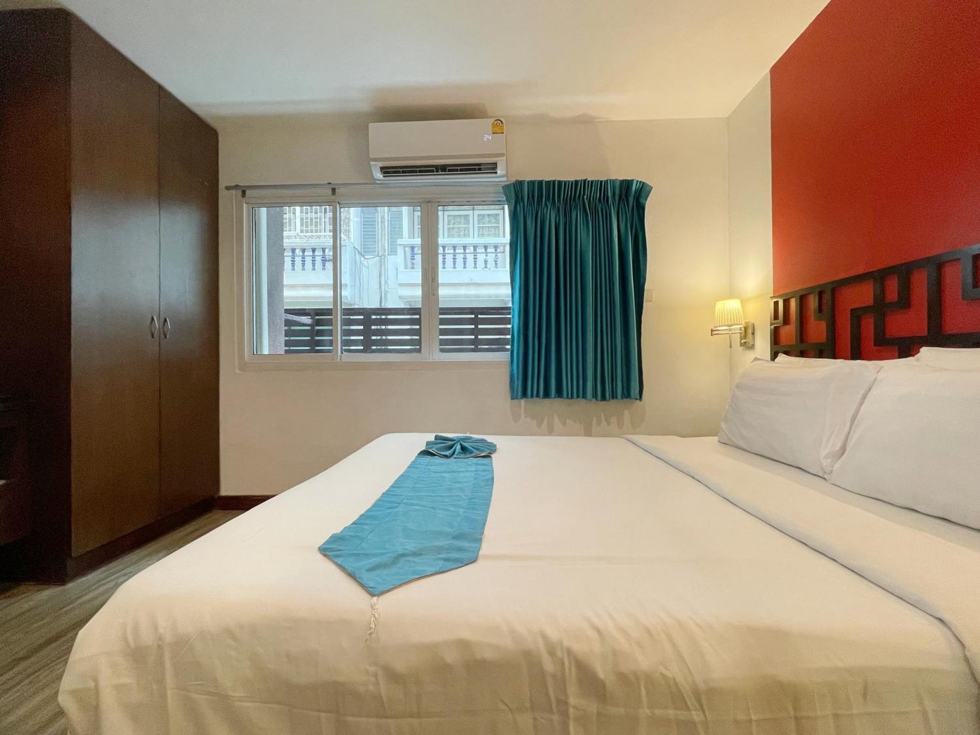 Arawana Express Chinatown Hotel Bangkok Exterior photo