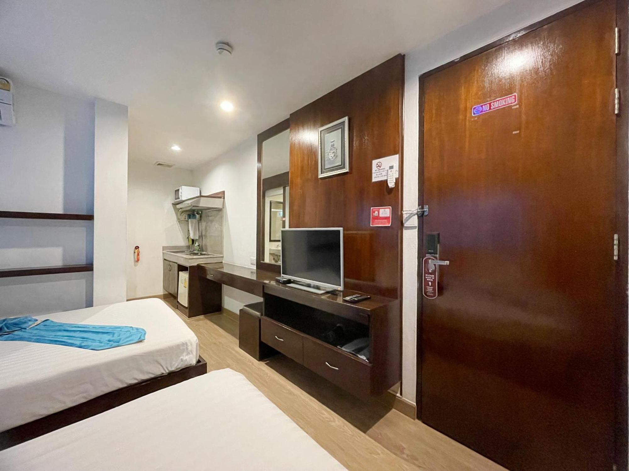 Arawana Express Chinatown Hotel Bangkok Exterior photo
